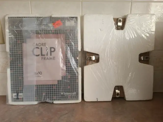 3 "Frameless" picture frames for 8 x 10 inch photos. in Home Décor & Accents in Strathcona County - Image 2