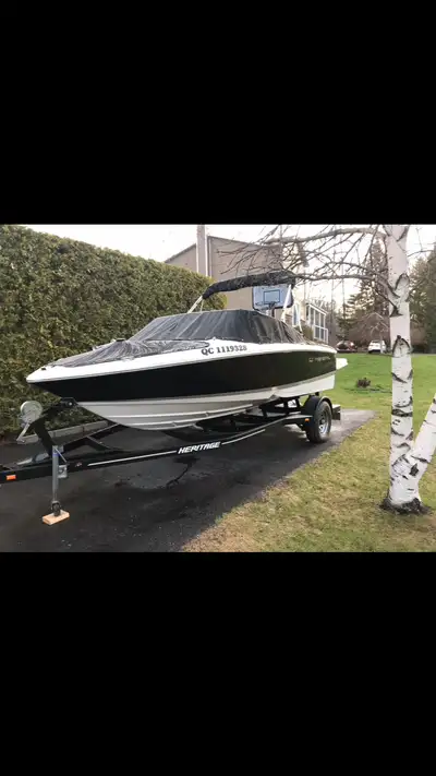 Bateau Regal Is 1900 2008. Bateau haut gamme avec 380 hrs. 4.3 litre tres economique. Avec pied alph...