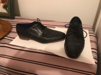 Dress Shoe Size 8 25$
