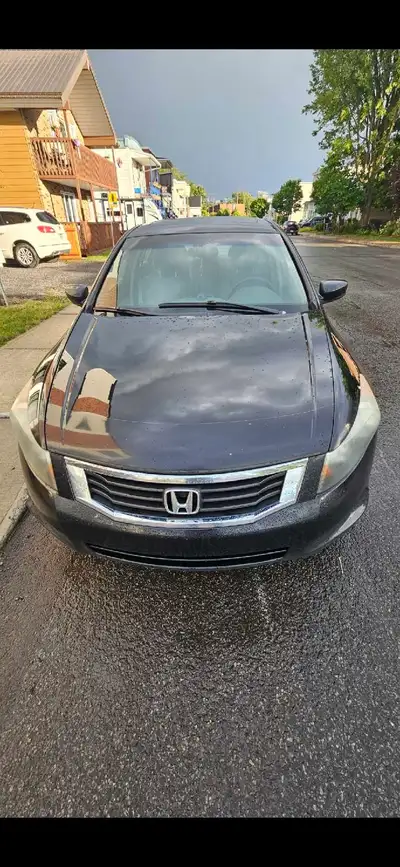 Honda accord Changement d'huile et filtre effectué le 29 septembre 2025. Frein au 4 roues neuf et ét...