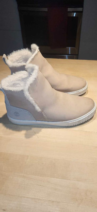 Womans Timberland booties