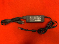 HP 90 Watt AC Adapter