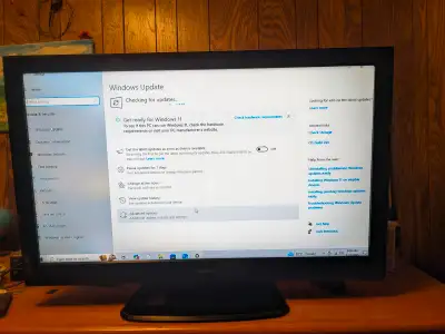 using as a monitor $40 obo. For sale only, thanks Neil. works fine remote included.