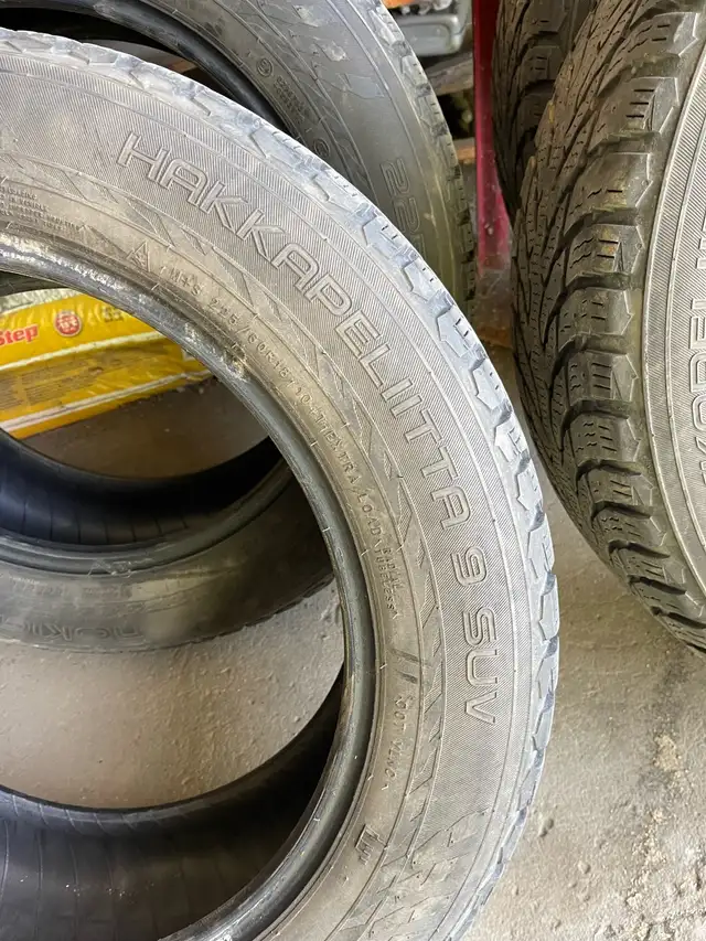 pneus d’hiver nokian 225/60R18 in Tires & Rims in City of Montréal - Image 9
