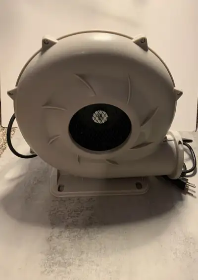 New This is a Foshan Shunde Huawei GW-2L air blower, perfect for various inflation needs. It is new...