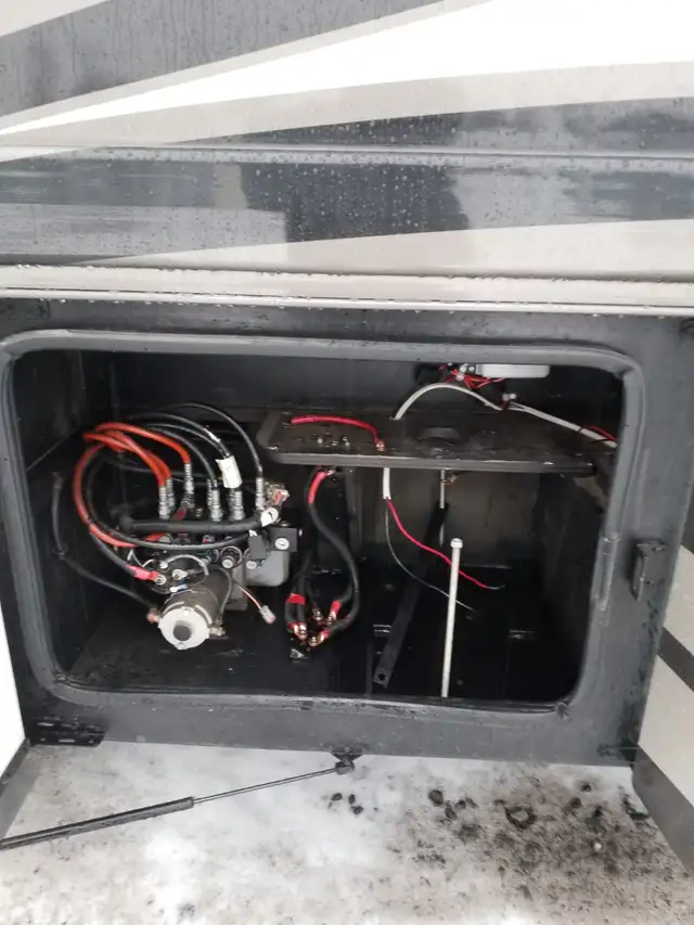 Motorisé classe A Thor Motor Coach Challenger 36FD in RVs & Motorhomes in Victoriaville - Image 6