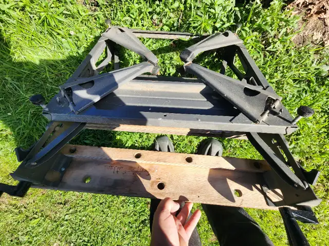 Foldable Workbench Very Versatile Used For Woodworking & Others in Tool Storage & Benches in Windsor Region - Image 7