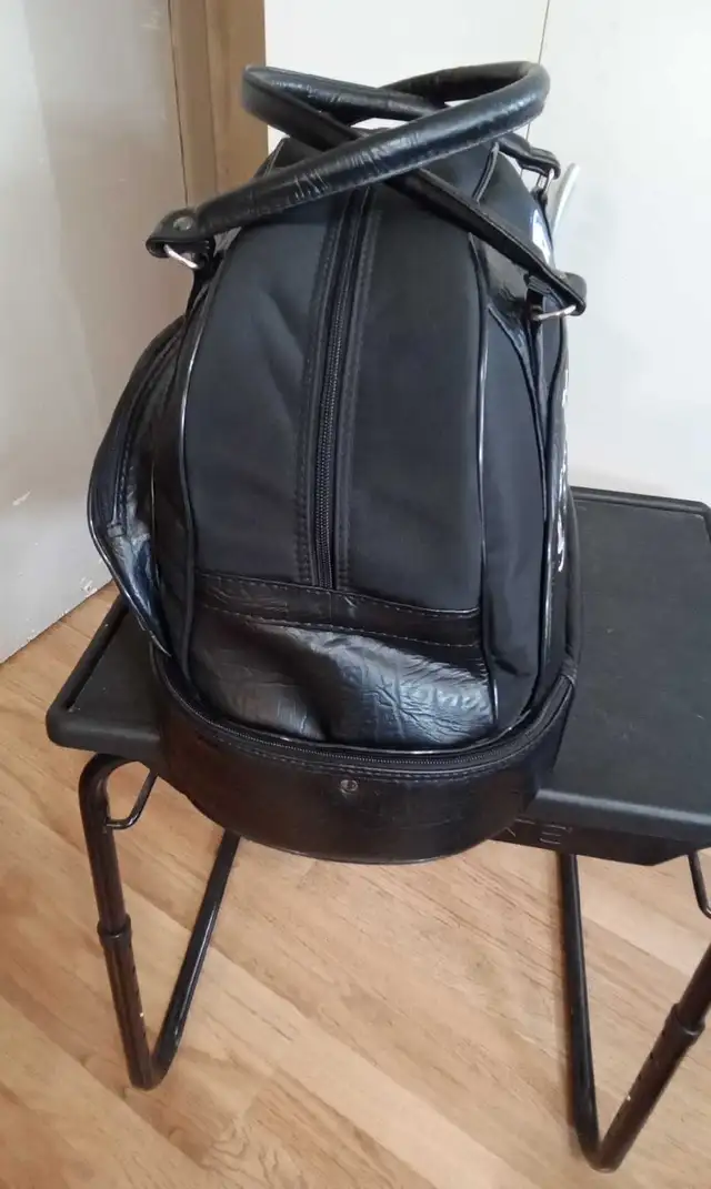 Callaway Golf Duffle, Shoe Bag in Golf in St. Albert - Image 5