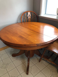 Kitchen table and 6 chairs * Sold pending pickup 
