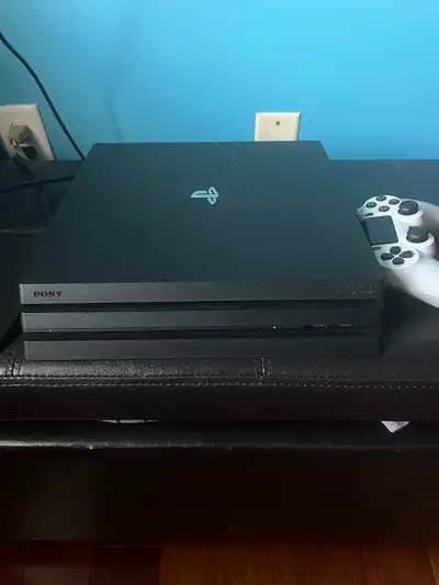 PlayStation 4 Pro (PS4 Pro) 1T + 1 Controller + 7 Games, View more