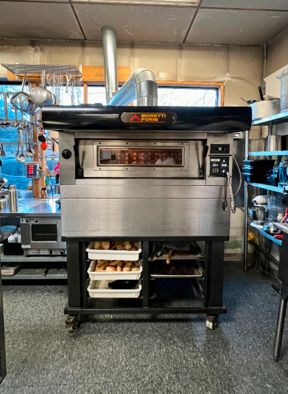 Like NEW "Moretti Forni" Electric Pizza Oven - Price Negotiable! in Industrial Kitchen Supplies in City of Toronto - Image 2