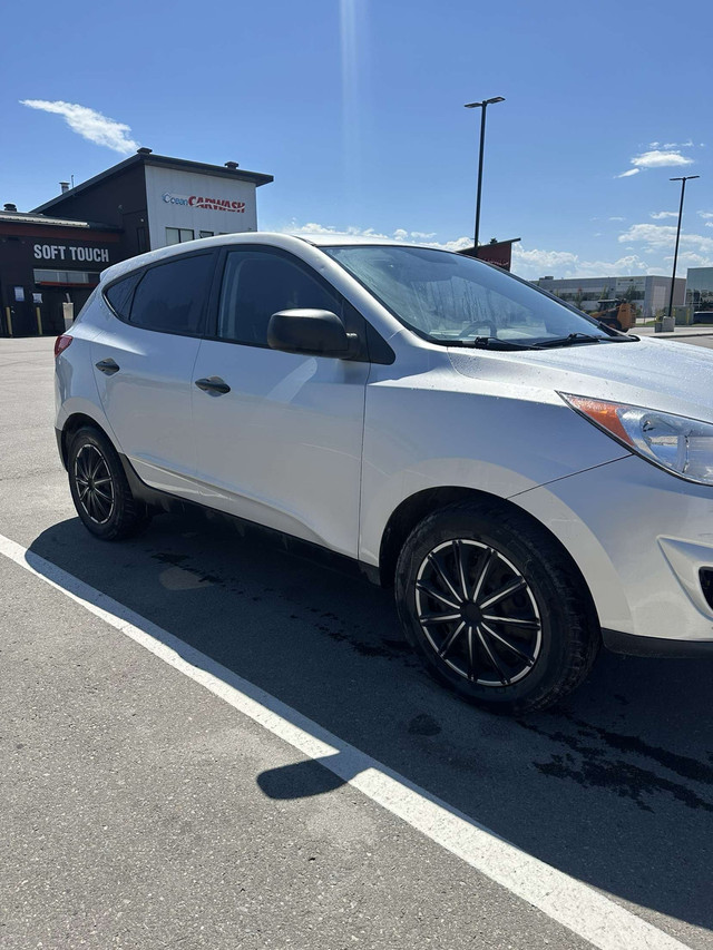 2011 Hyundai Tucson  in Cars & Trucks in Calgary - Image 4