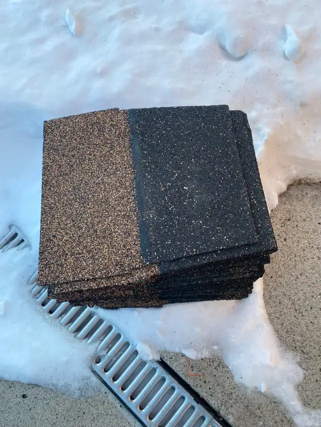 capping-earthton cedar (1 1/2 bundle) in Roofing in Calgary - Image 2