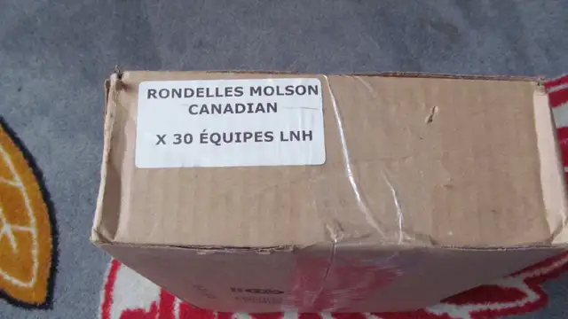 hockey rondelle pucks molson canadian serie 30 official nhl lnh in Arts & Collectibles in Laurentides - Image 2