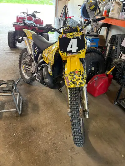 Bike has brand new radiators and hoses has radiator guards as well bike runs and drives great like t...