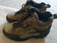 Men's size 7 steel toed boots, Tuscany NW
