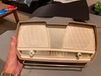 Philips twin tone antique tube radio