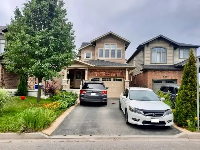 Beautiful 3 Bed 2.5 Bath House