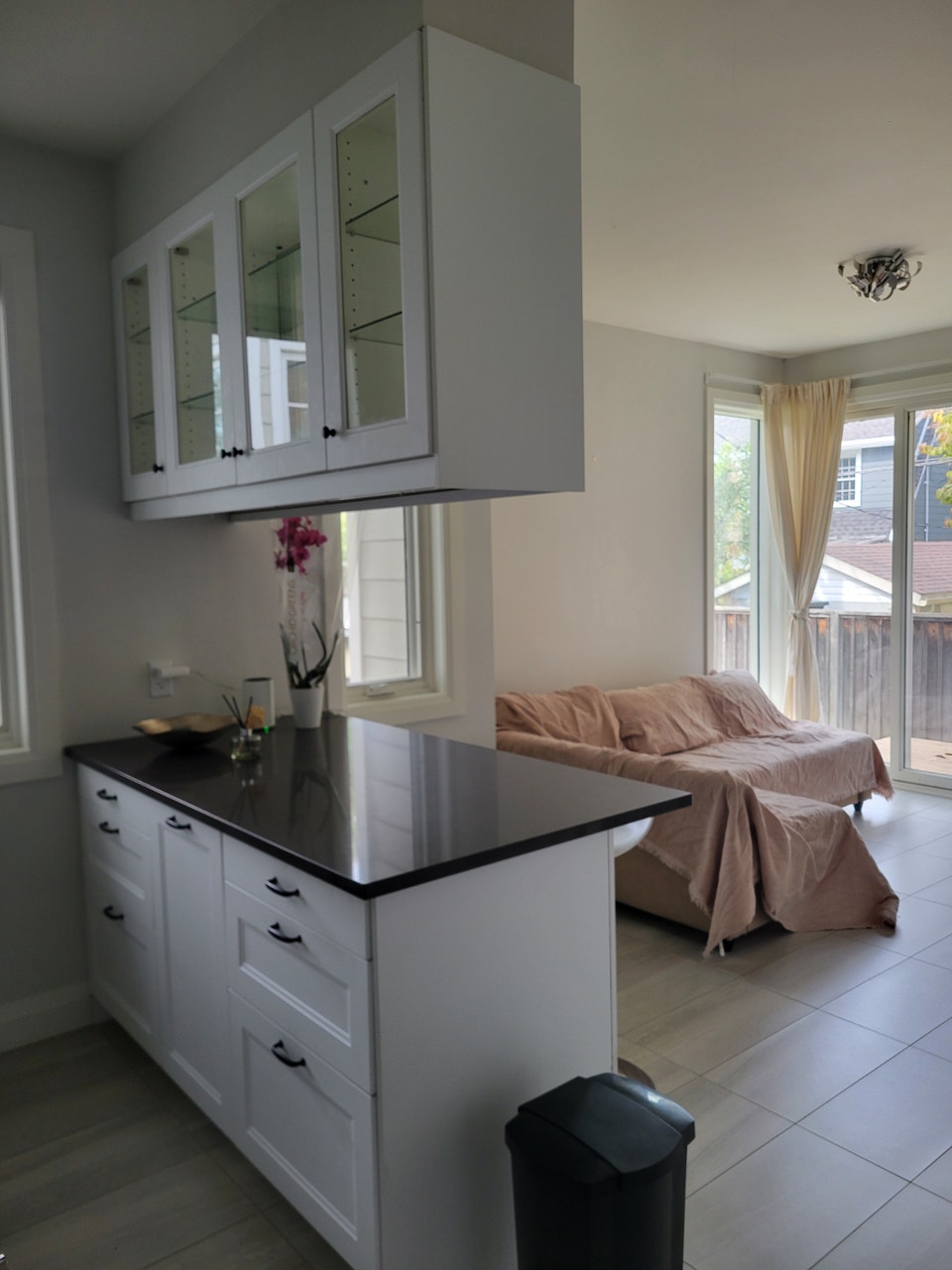 Detached 1-bed Coach House 3