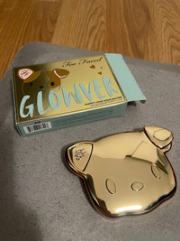 New too faced glowver highlighter limited edition 