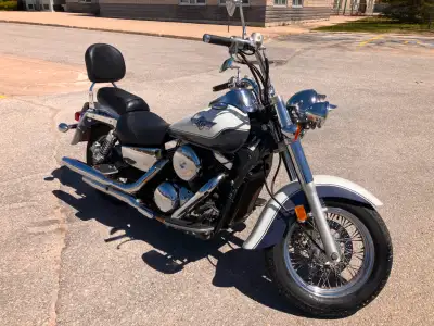 52026 km. Great condition. Lots of chrome, Paint looks great with some inner chips. New Front tire,...