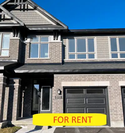 Townhouse 3 BDRM, 2.5 BATH + Finished Basement [1949 sqft]