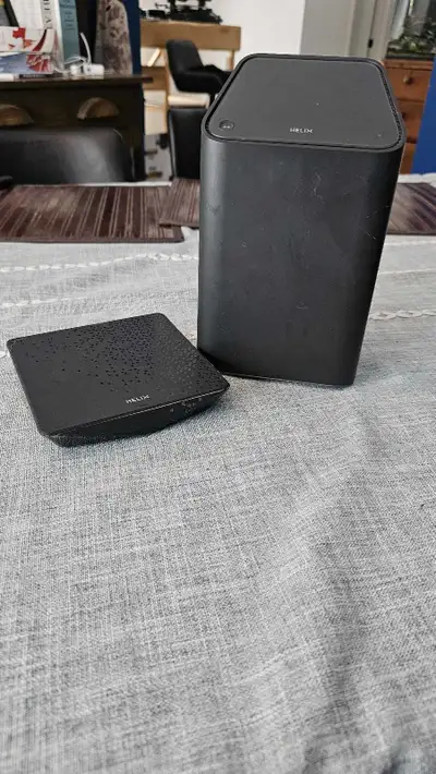 Borne Modem + Récepteur TV Vidéotron Helix 2, View more