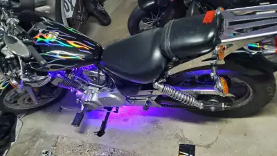 2012 vstar 250, well maintained and kept in underground garage. Oxford heated grips, luggage rack, w...