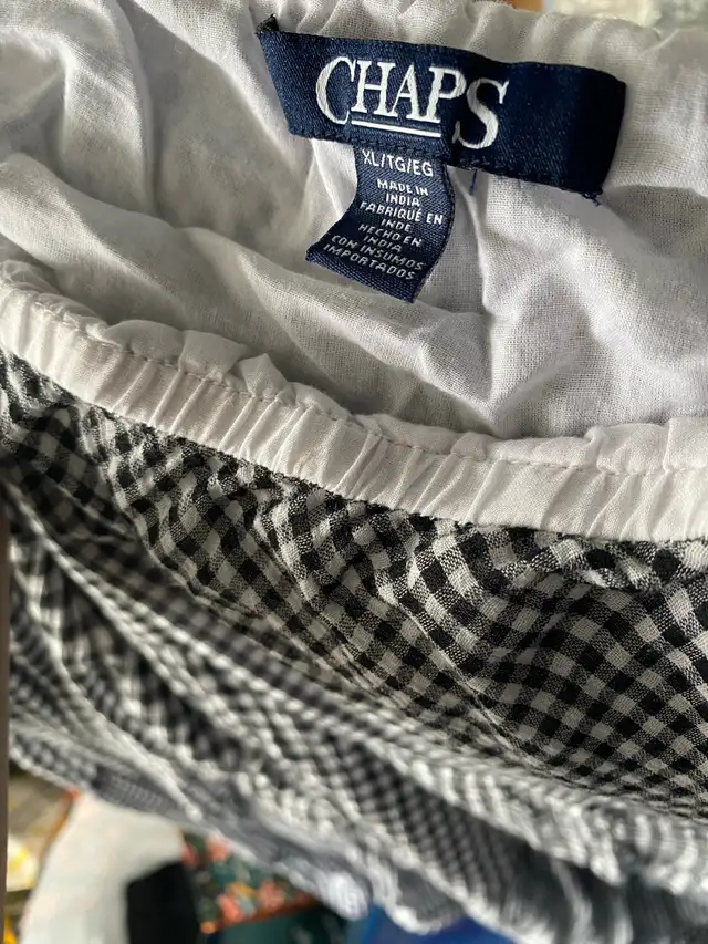 Chaps Plaid Skirt XL in Women's - Bottoms in Mississauga / Peel Region - Image 2