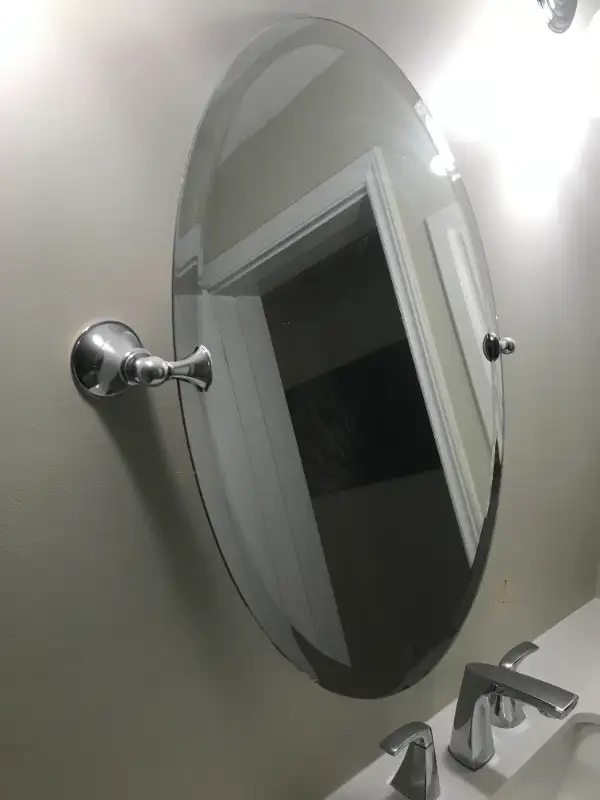 Moen Vanity mirror 19-inch W x 26-inch H, in Cabinets & Countertops in Gatineau - Image 5