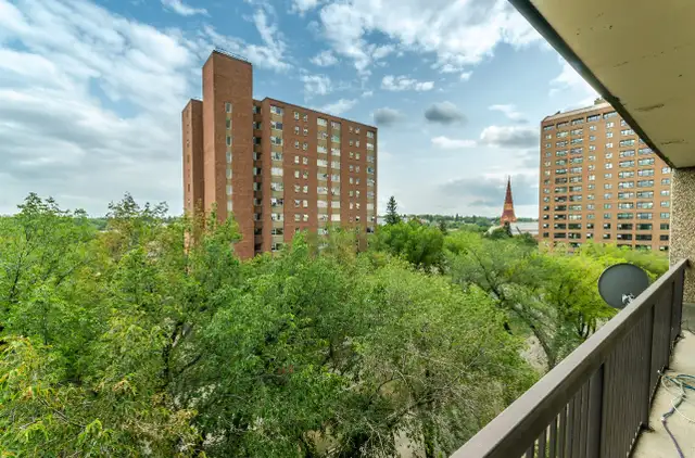 Downtown Condo in Long Term Rentals in Saskatoon - Image 11