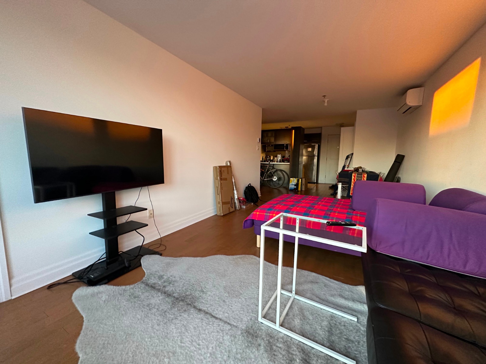Recherche coloc pour 1er Sept/ Seeking roommate for 1st Sept — photo 2