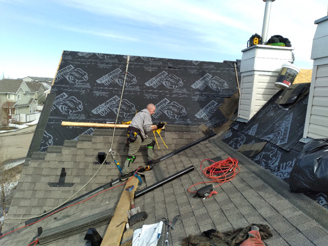 R and R Roofing and Contracting in Roofing in Edmonton - Image 3