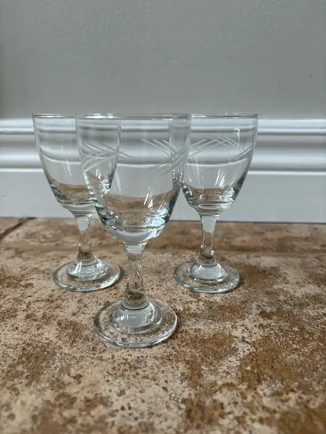 Cordial Glasses Fern Design