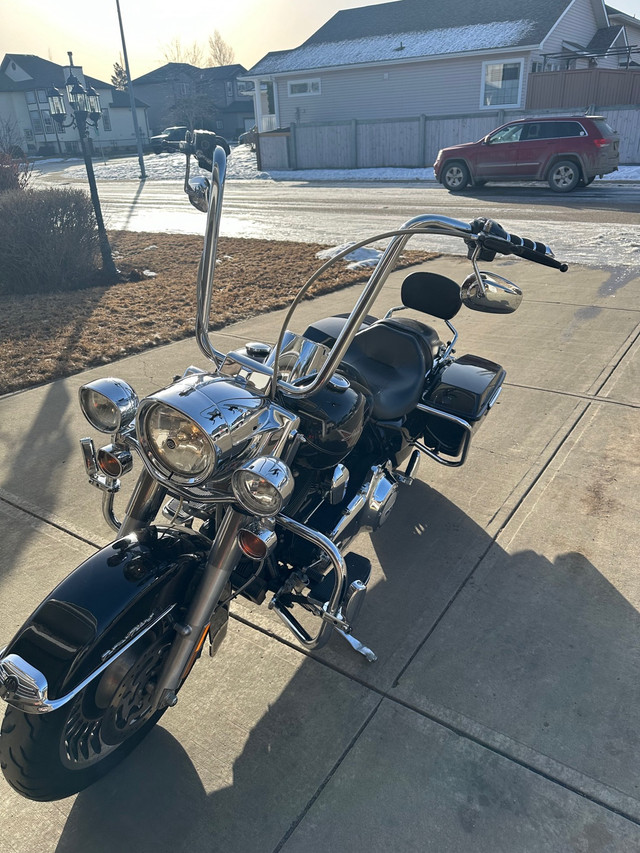 Harley Davidson road king  in Touring in St. Albert - Image 4