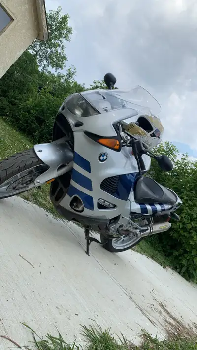 Stances have changed I need to sell this bike. It is a 1200 BMW RS excellent excellent condition exc...