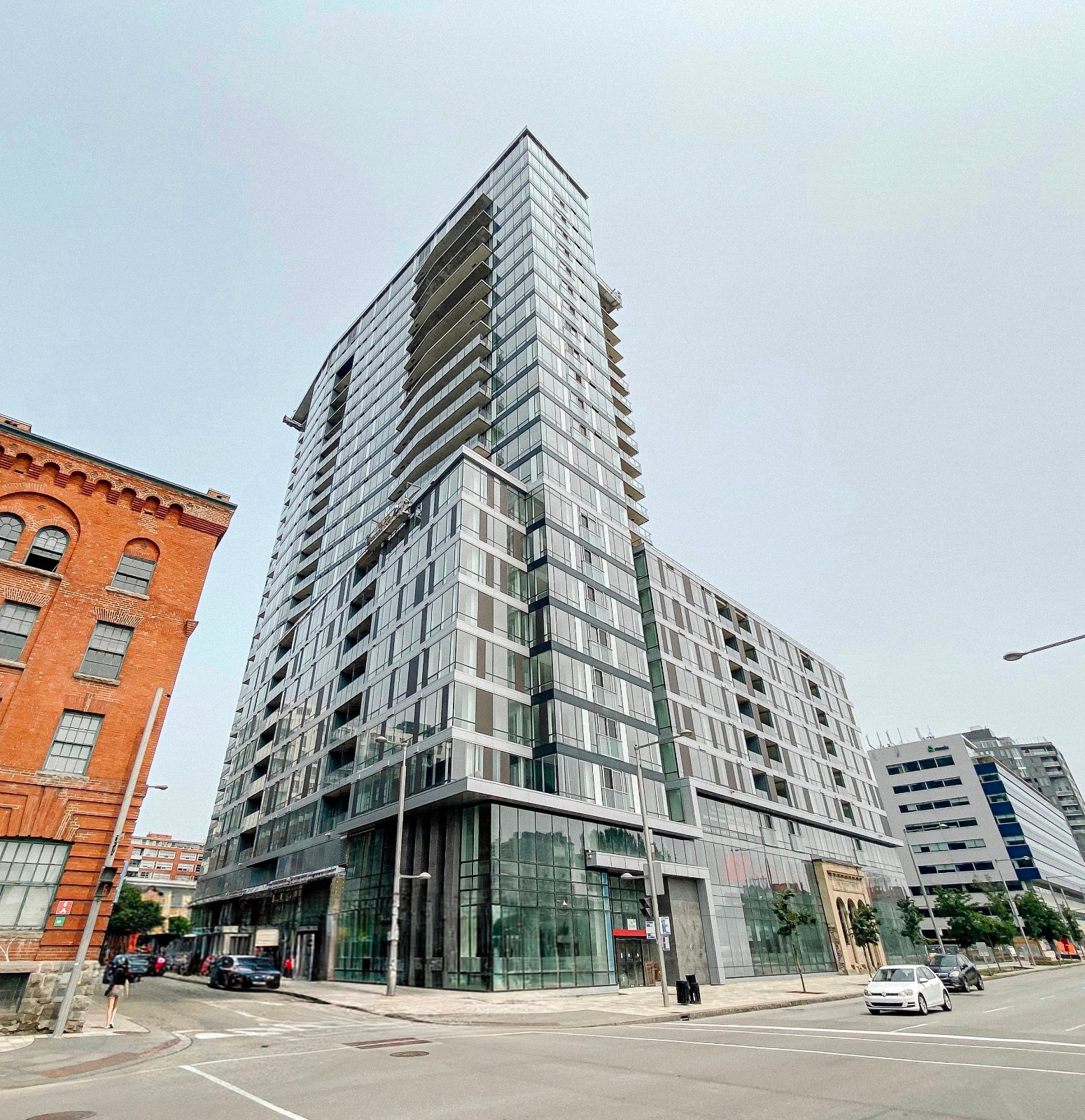 Prime Location - Downtown - 1 Bed 1 Bath Apartment - 3 1/2 Condo — photo 1