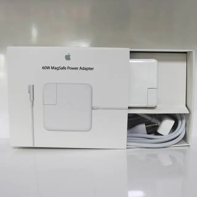 Apple 60W MagSafe Power Adapter in Laptop Accessories in Oakville / Halton Region - Image 2