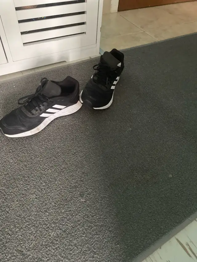 Women’s shoes in Women's - Shoes in Norfolk County - Image 3