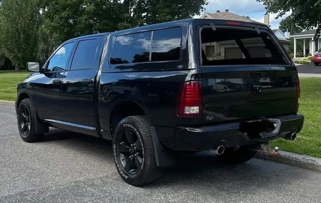 Ram 1500555661548282204162