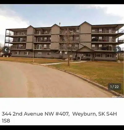 Top floor (4th) corner condo unit in Bannerman Pointe Weyburn, Sask, 2 Bedroom + 2 Bathroom open con...