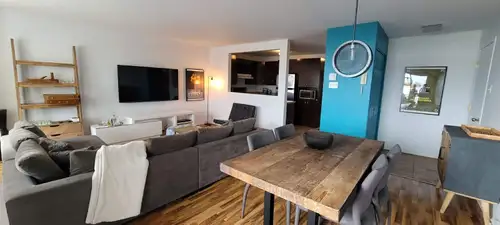 Disponible le 1er SEPTEMBRE 2026 Adresse : 6741, app. 6, Saint-Hubert (QC) J3Y 0B2 Prix : 1 800 $ /...