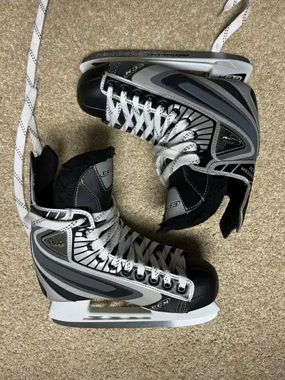 CCM Custom 01 Proformance Size 6 (Shoe Size 7-9) Skates, View more