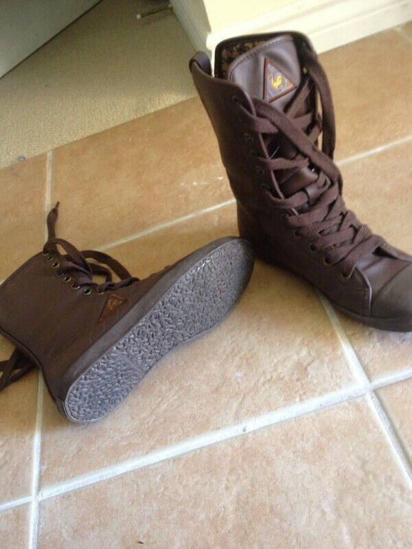 Le-Coq-Sportif Lace Up Mid-Calf brown leather Boots -size 5 in Women's - Shoes in Mississauga / Peel Region - Image 3