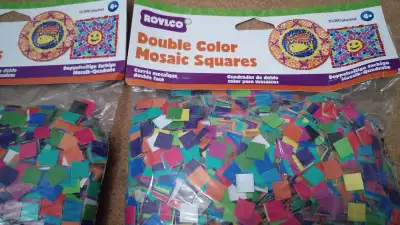 Carrés de mosaïque Roylco Double Color Mosaic Squares, View more