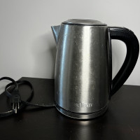  Electric kettle with temperature control