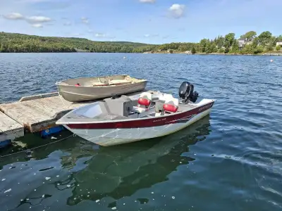 Brand new 60 Suzuki. With gauge package and 2 fuel tanks and spare prop . Balance of 5 year warranty...