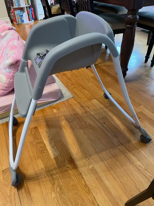 Ingenuity SmartClean 3-in-1 Convertible Baby High Chair in Feeding & High Chairs in Laval / North Shore - Image 4