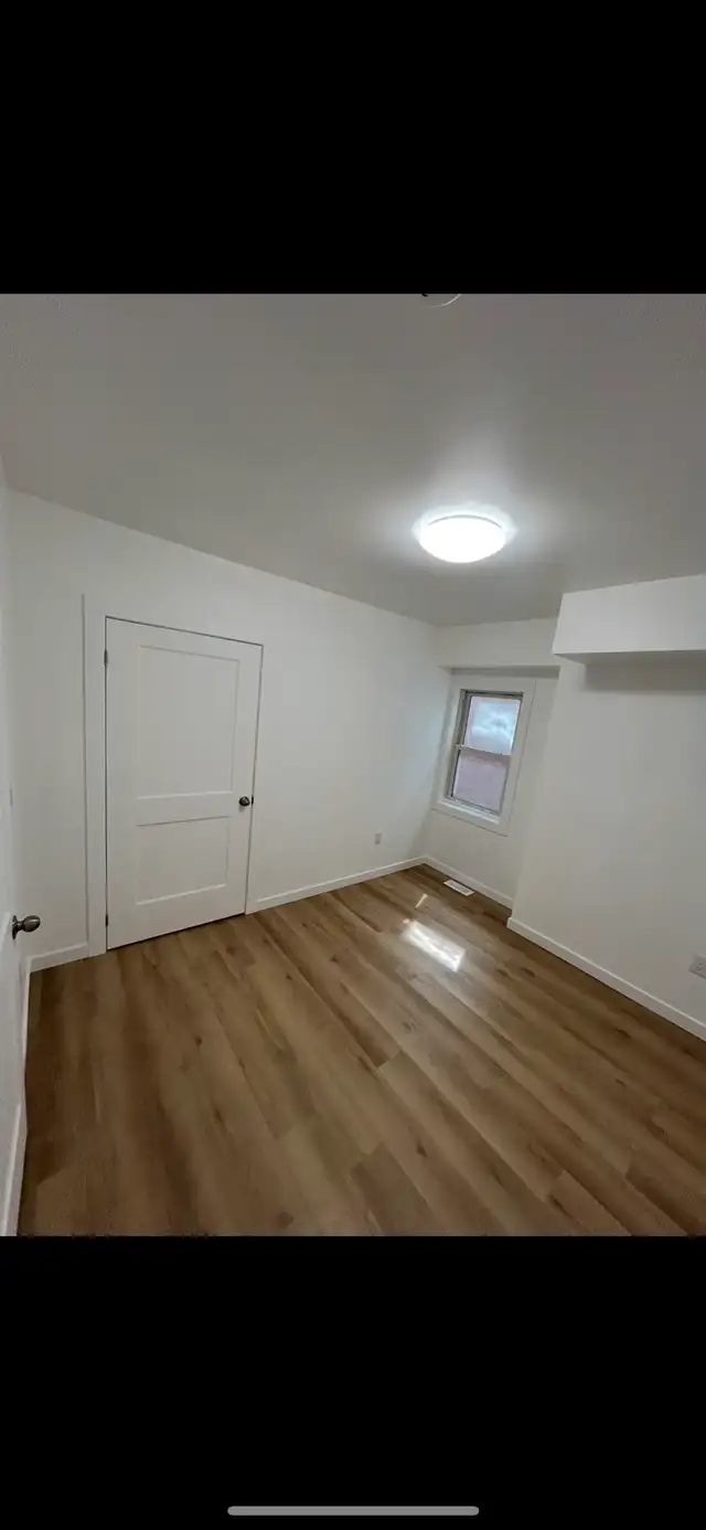 8 Bed 3 bath student rental in Room Rentals & Roommates in Peterborough - Image 3