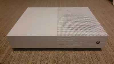 Xbox 1s digital, View more